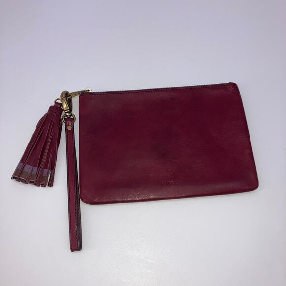 Fossil (Medium size) maroon leather wristlet with tassel. - Picture 1 of 6